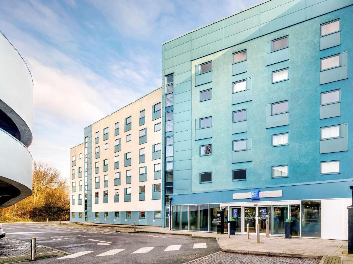 Ibis Budget London Heathrow Terminal 5 Hillingdon Exterior photo