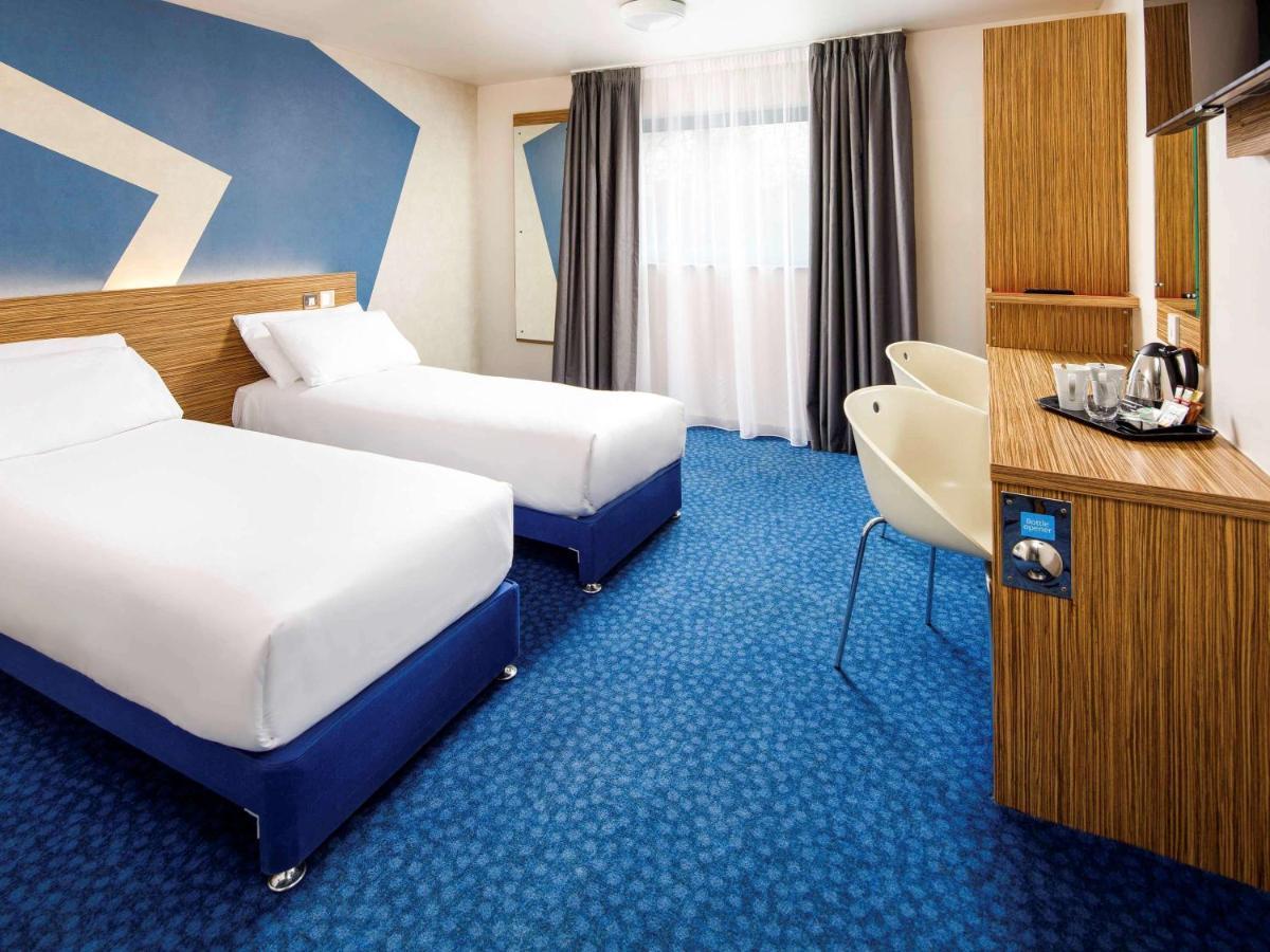 Ibis Budget London Heathrow Terminal 5 Hillingdon Exterior photo