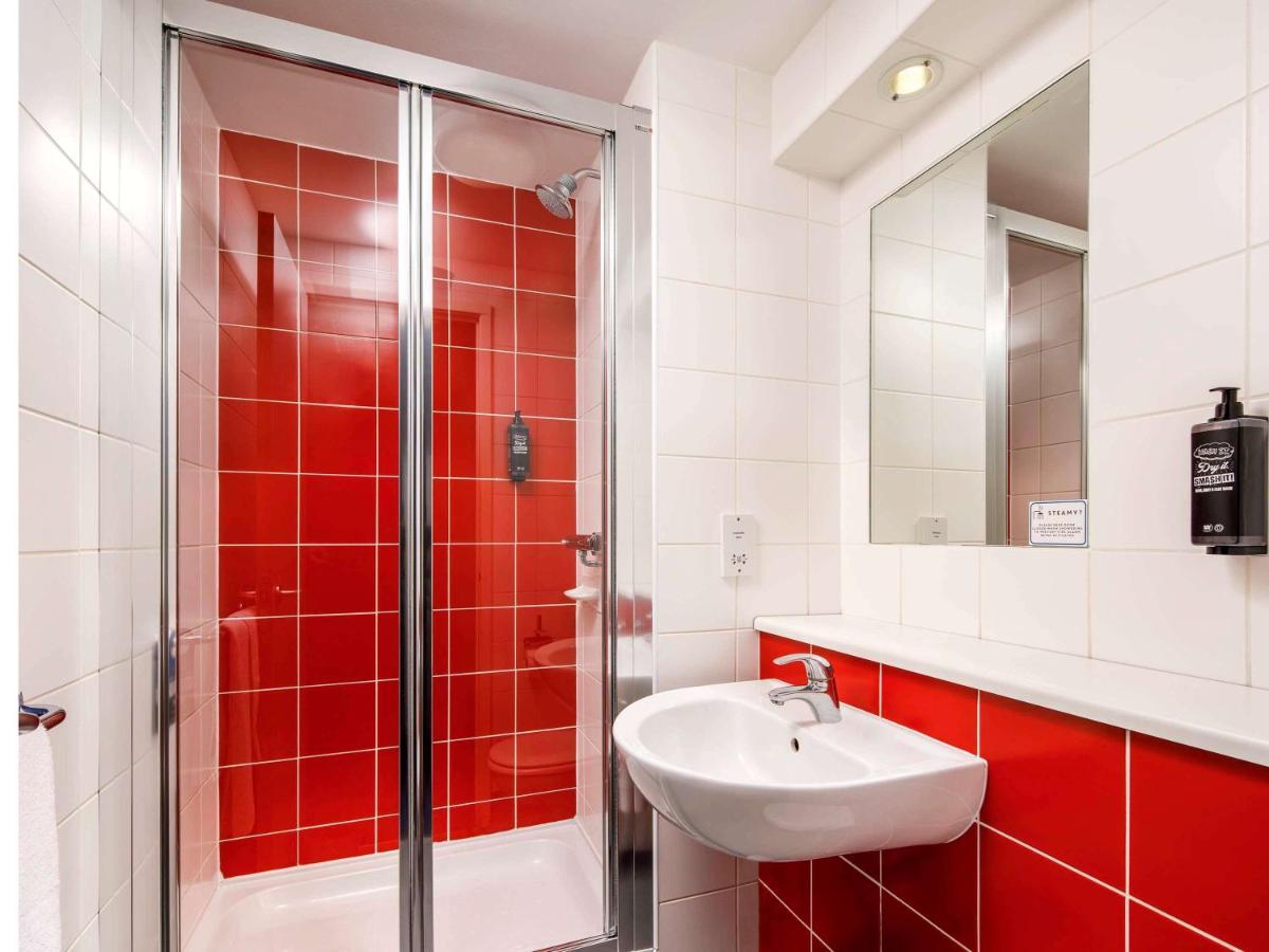 Ibis Budget London Heathrow Terminal 5 Hillingdon Exterior photo