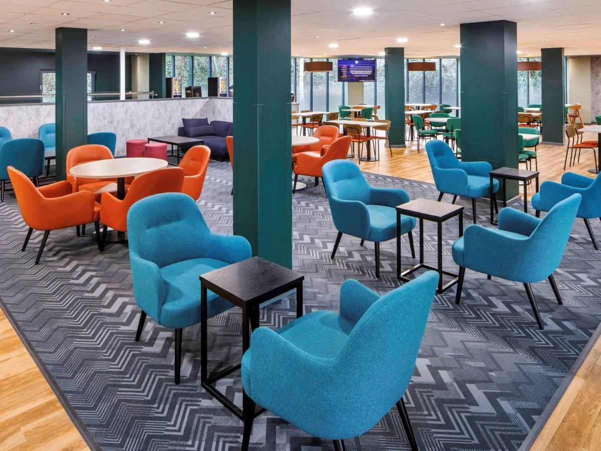 Ibis Budget London Heathrow Terminal 5 Hillingdon Exterior photo
